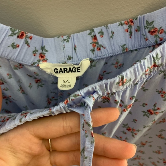 blue floral garage shorts - Picture 2 of 2